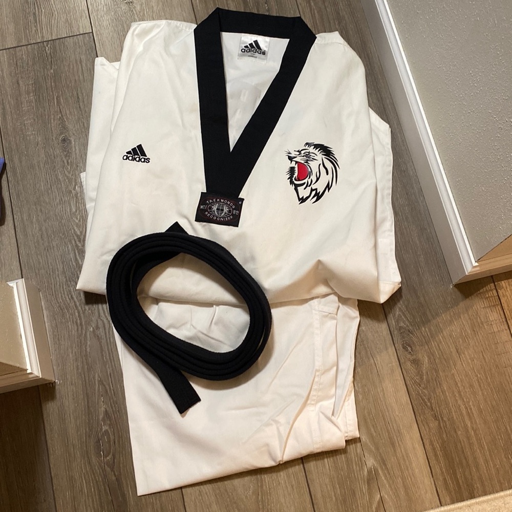 Korea taekwondo uniform